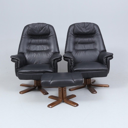 Set aus 2 Sesseln mit Fußhocker