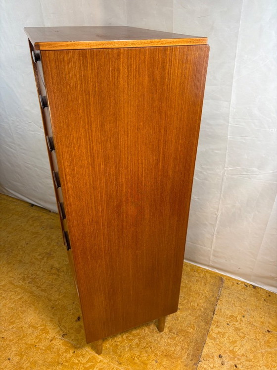 Commode vintage Austinsuite en teck | Années 1960 | Design scandinave danois | 6 tiroirs. Une superbe commode (photo 6 of 8)