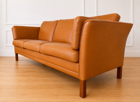 Vintage Danish Mid Century Morgans Hansen Cognac 3 Seater Sofa – 3-5 seaters, Leather (photo 6 of 13)