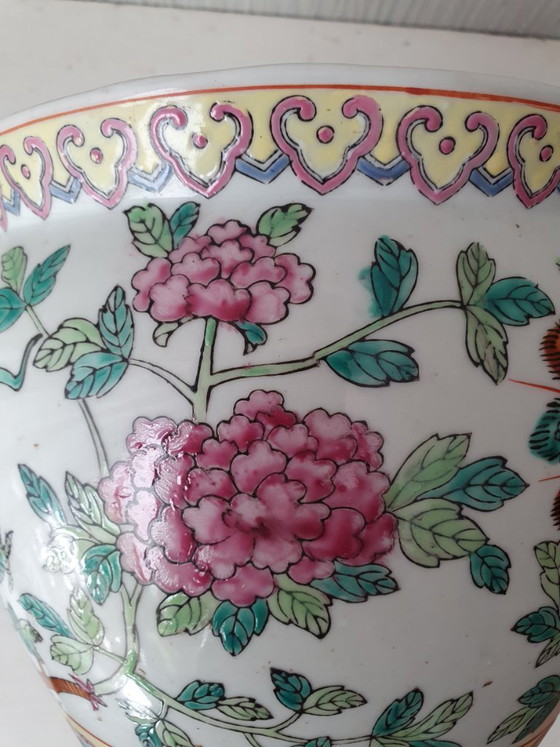 Image 1 of Chinese Flowerpot – Famille Rose (Dragon & Phoenix) – 21x18cm