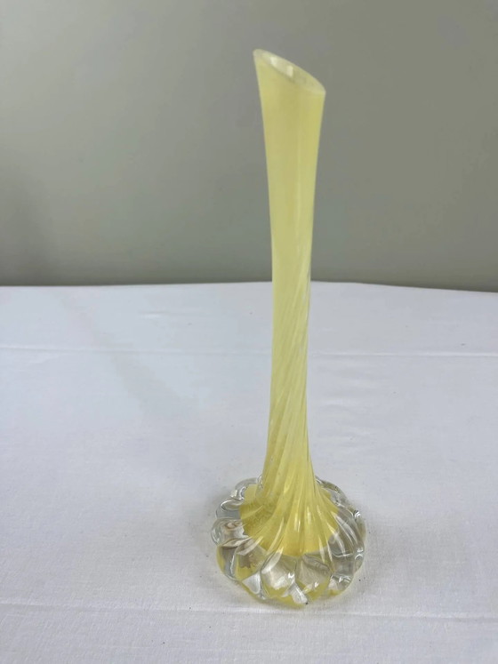 Gedraaide gele kunstglazen soliflores – Vazen, Crystal, Glass, Vintage (photo 2 of 9)