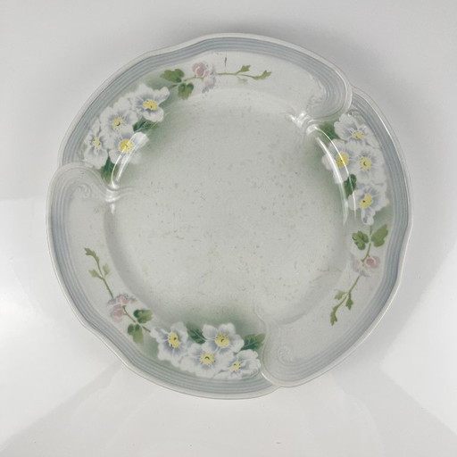 Art Nouveau round platter KG Lunéville, "Apple Tree" model, 1900-1930