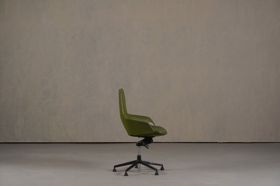 Image 1 of Fauteuil de bureau Aston en cuir, par Arper, Italie, années 2000