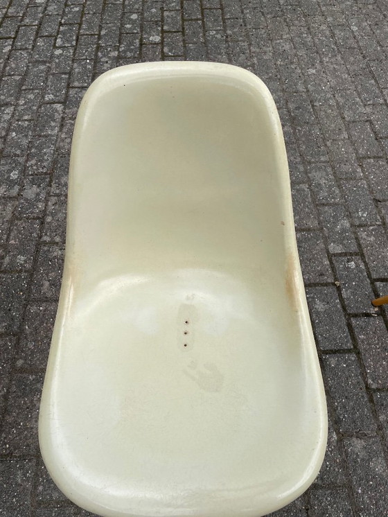 Image 1 of Herman Miller - Sillas Eames de fibra de vidrio