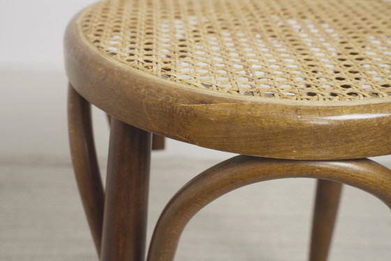 Sgabello vintage in stile Thonet in canna curvata, supporto per piante con seduta rotonda in rattan, (photo 6 of 16)