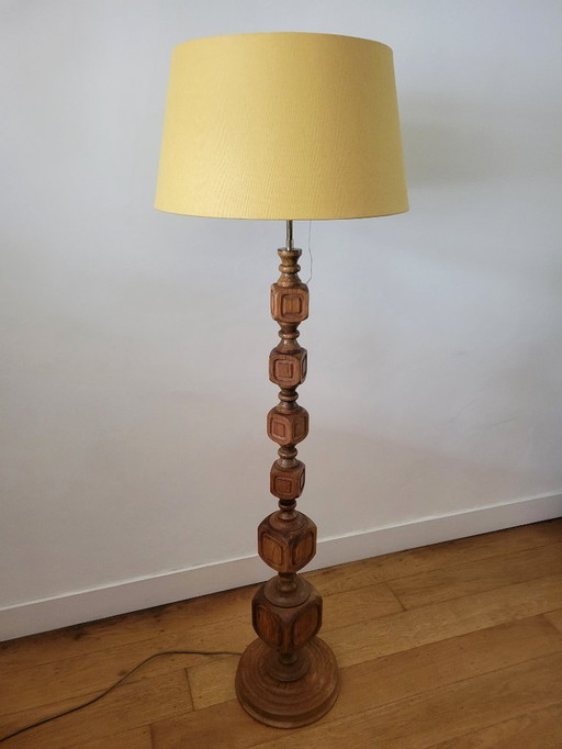 Mid-Century Brutalist floor lamp in oak and brass