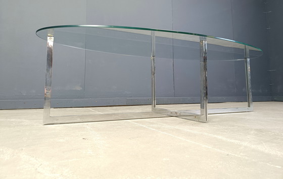 Image 1 of Grande table basse ovale en verre et chrome, 1970