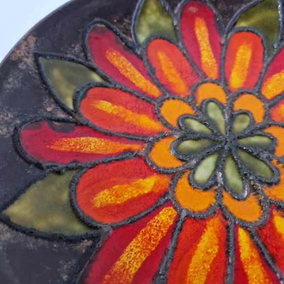 Image 1 of Jaren 70 keramiek wandbord lava glazuur schaal