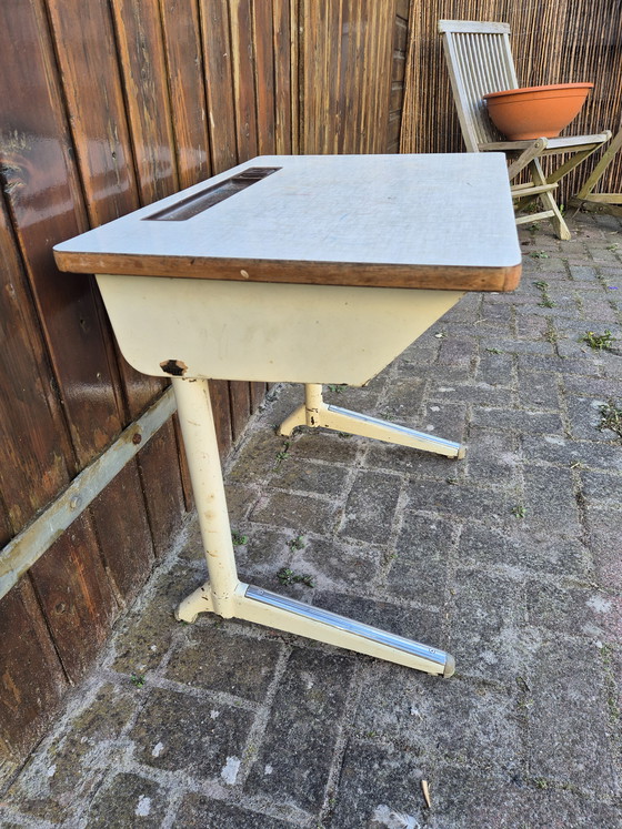 Image 1 of Scrivania per bambini vintage/retrò