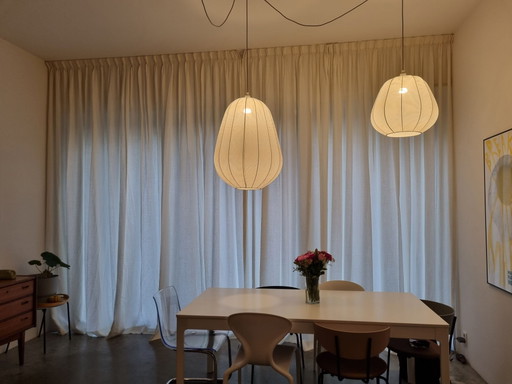 2x ballon lamps