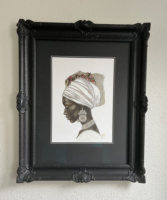 Image 1 of Retrato de dama negra en marco de pasador