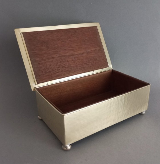 Image 1 of Caja de cigarros de cobre martillado WMF art déco/Jugendstil, alrededor de 1910
