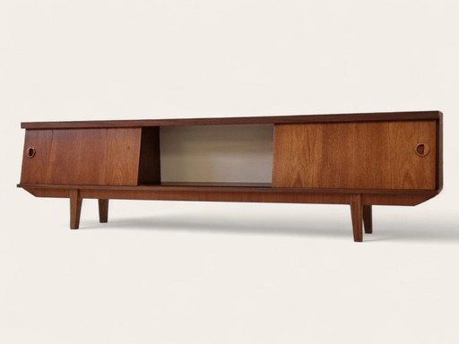 Tablero bajo de mediados de siglo