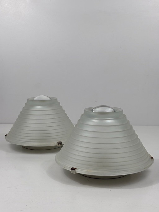 2 Plafonniers Egina 28 Angelo Mangiarotti pour Artemide 1979 Verre Satiné Blanc Métal Laqué