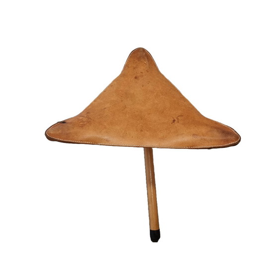 Image 1 of Vintage leren driepoot krukje