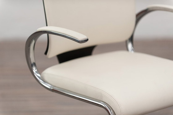 Image 1 of Dauphin In Touch 5409 Vergaderstoel