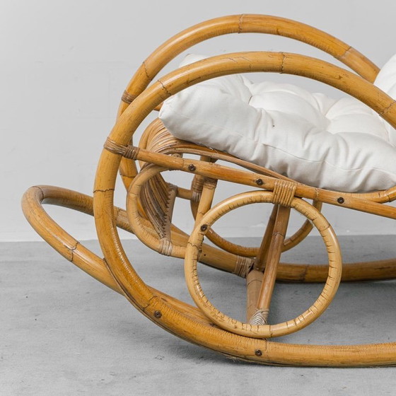 Image 1 of CHAISE À BASCULE VAN SLIEDREGT NOORDWOLDE ANNÉES 70 – DESIGN ROTIN NÉERLANDAIS VINTAGE