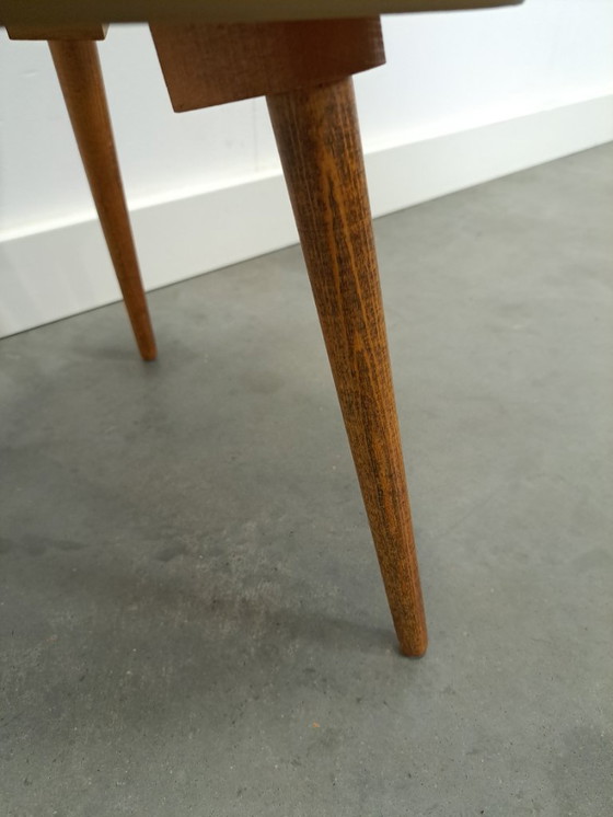 Image 1 of Beistelltisch Pflanzentisch mit beige creme karierter Resopalplatte, Nr. 29