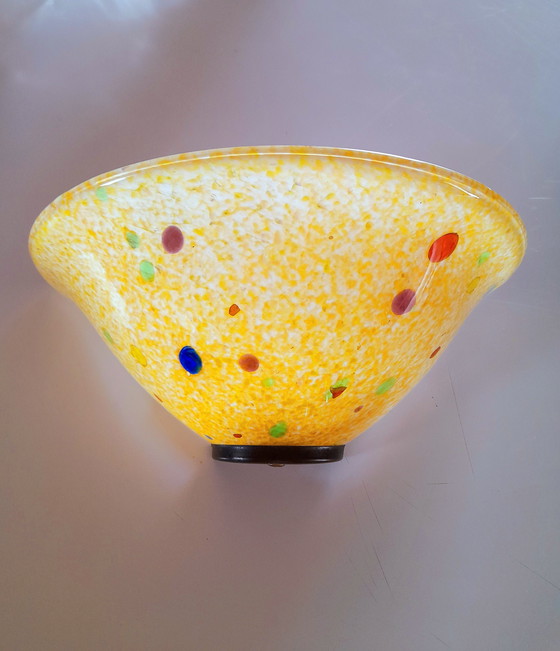 Image 1 of gekleurde glazen wandlamp