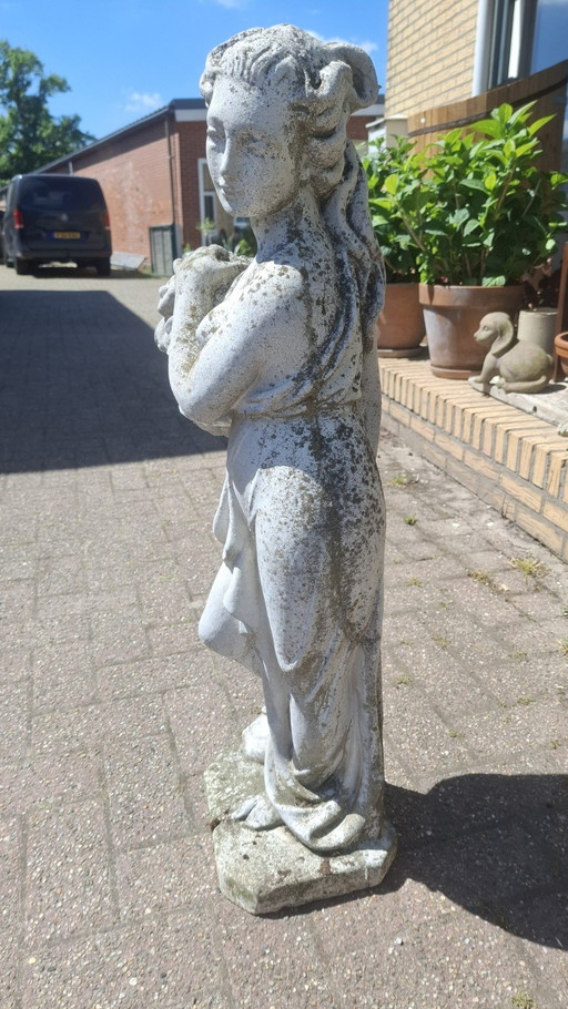 Statue de jardin classique Femme avec fleurs | 93 cm de haut | Béton