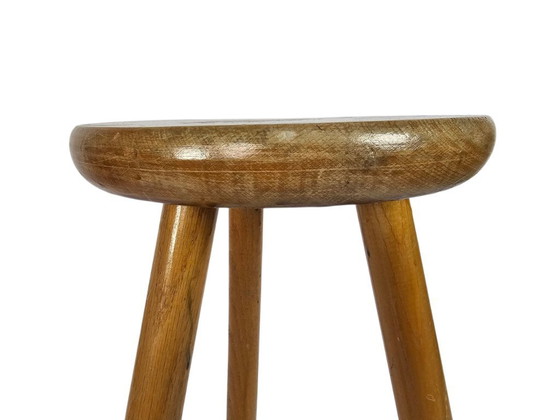 Image 1 of Sgabello - Treppiede - Sgabello da mungitura - Tabouret - stile Charlotte Perriand - legno - anni '60