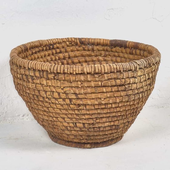 Antique wicker basket (c.1930) #4 – Decorative Objects (photo 7 of 9)