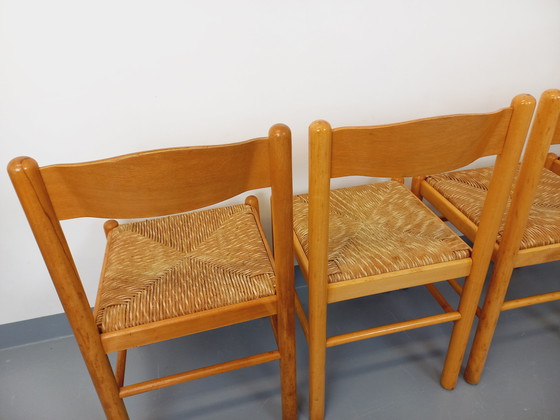 Image 1 of Suite van 4 Vintage Brutalistische stoelen in licht hout en stro uit de jaren 70 en 80