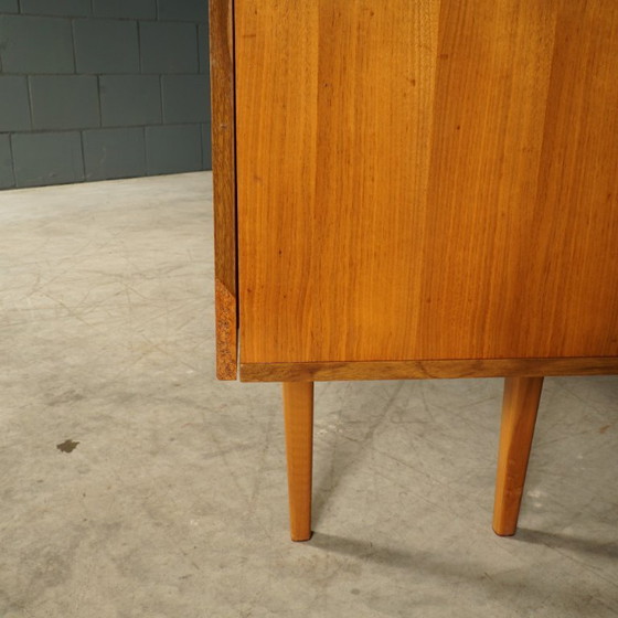 Image 1 of Buffet vintage en noyer – Meuble TV – Années 60