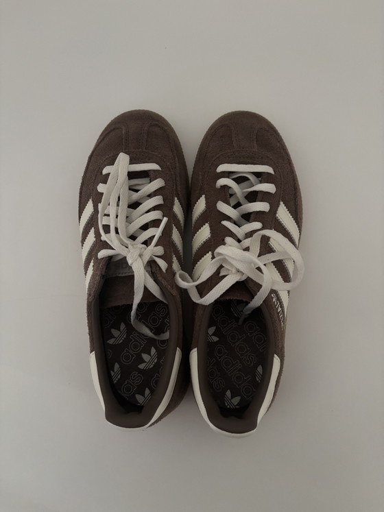 Sneakers Adidas Spezial - Marrone con strisce bianche – Regali, Suede (photo 4 of 5)