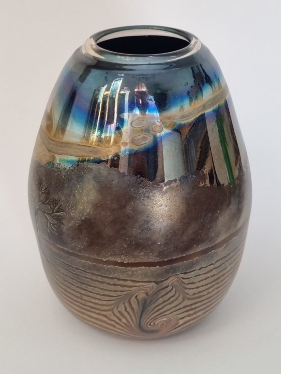 Image 1 of Eisch Studioglas Vase 1991 – Signed – Iridescent – ​​Landscape Decor 18.5cm
