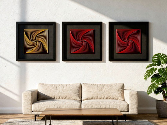 Image 1 of 3D-gedrucktes geometrisches Spiralkunstwerk – Seiden-PLA auf Leinwand – Gerahmte, limitierte Auflage (2026)