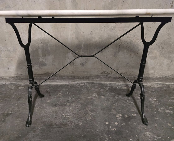 Table bistrot ovale en marbre blanc et piètement en fonte noire - 120 cm – Tables de salle à manger, Marble (photo 10 of 10)