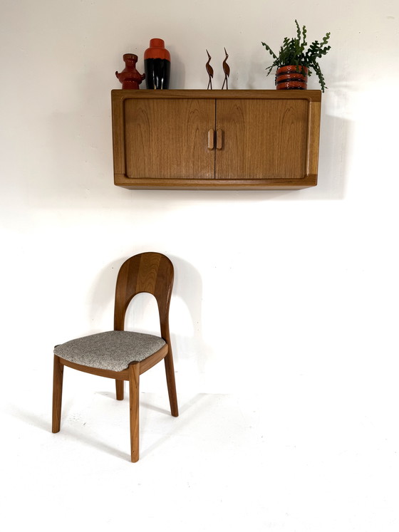 Image 1 of Vintage floating Danish wall cabinet, Dyrlund ‘80