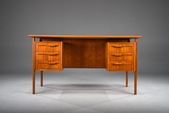 Image 1 of Scrivania Boomerang in teak danese di IMHA Mobelfabrik