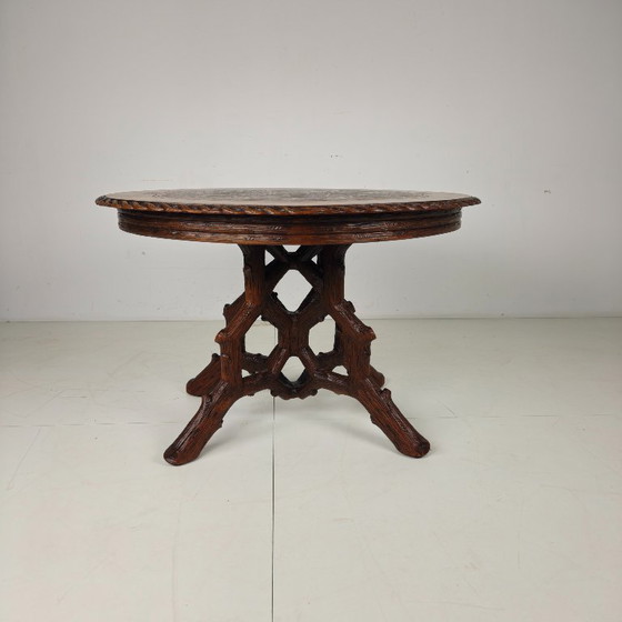 Image 1 of Black Forest-style dining table by Horrix – circa 1880