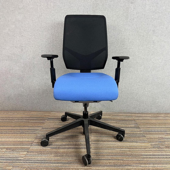 Image 1 of Giroflex G68 Office Chair