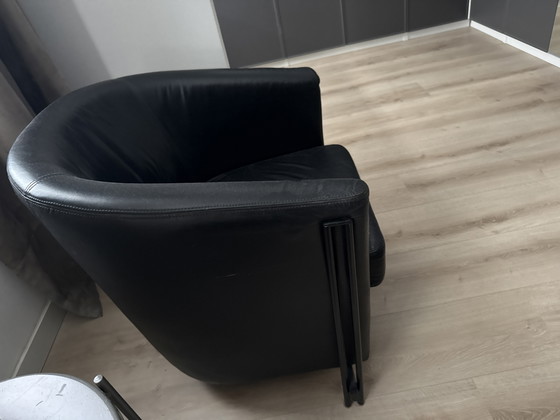 Image 1 of Poltrona Touché in pelle nera