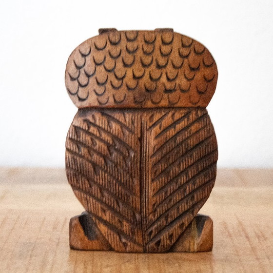 Statuetta vintage indonesiana di gufo in legno intagliato a mano, arte popolare. – Oggetti decorativi, Wood (photo 3 of 8)