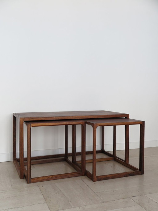 Tables d'appoint gigognes attribuées à Aksel Kjesgaard, Danemark, années 60, lot de 3