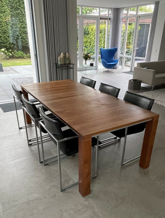 Image 1 of Leolux Vivre 573 walnut dining room table