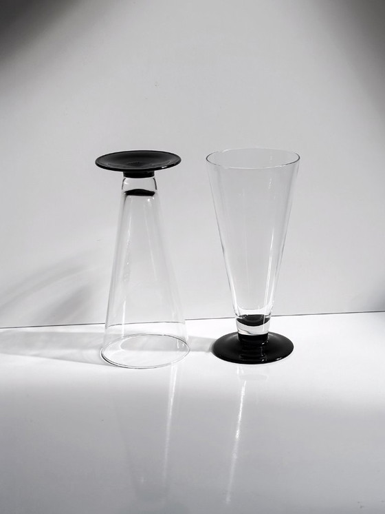 Image 1 of 4 verres à bière vintage Luminarc Noir Conique Coupe à glace Dessert Domino 80 Noir Coupe Art Déco Revival