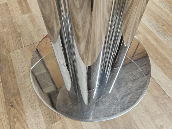 Image 1 of Table en métal vintage avec plateau en verre rond