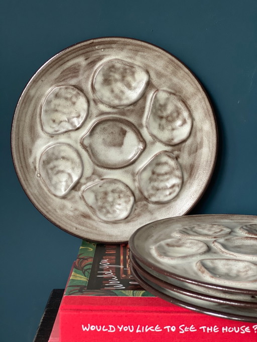 Set of 4 sturdy vintage French oyster plates for 6 oysters