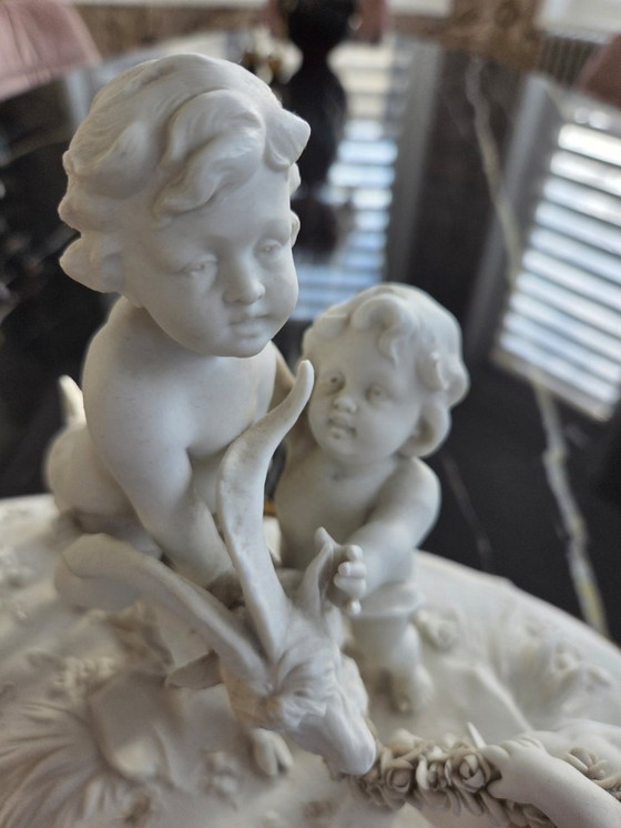 Image 1 of Sculpture - Biscuit - Groupe avec Puttis et bouc de la fin du 19ème siècle (ref 3770)