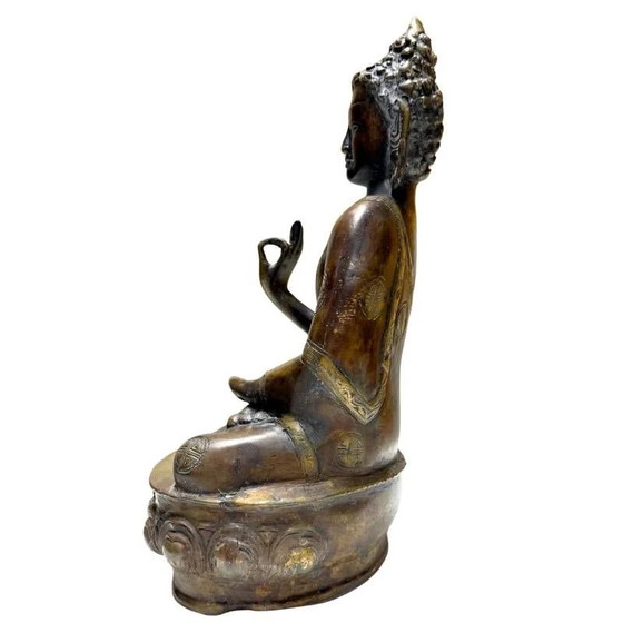 Antique Bronze Buddha in Vitarka Mudra – Himalayan Newar – Lot 429 – Sculpture (photo 7 of 10)
