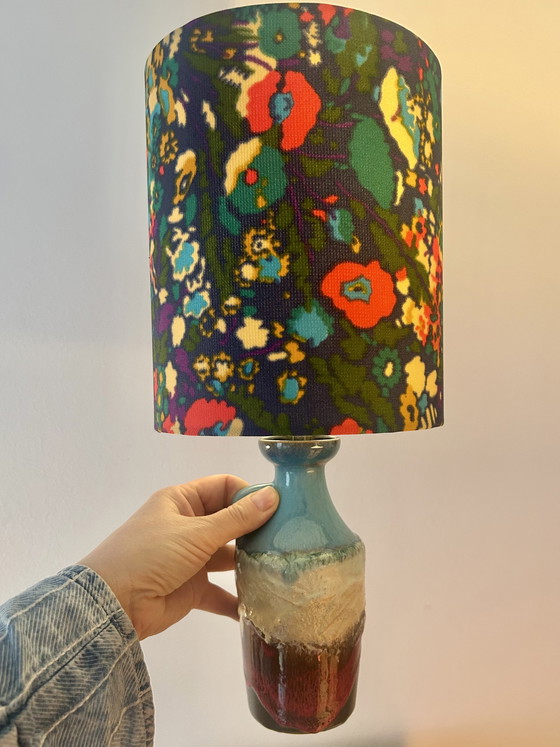 Image 1 of Oost-Duitse aardewerk vaaslamp