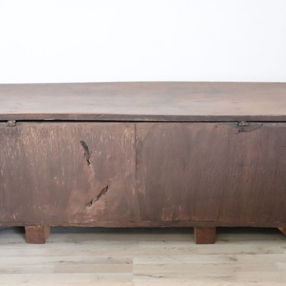 Antieke kist van massief walnotenhout, Italië, 17e eeuw – Ladekasten, Wood (photo 17 of 17)