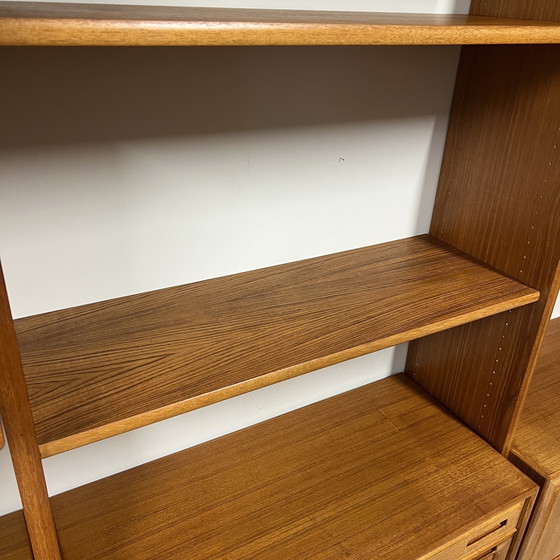 Image 1 of Meuble mural vintage •Dyrlund•