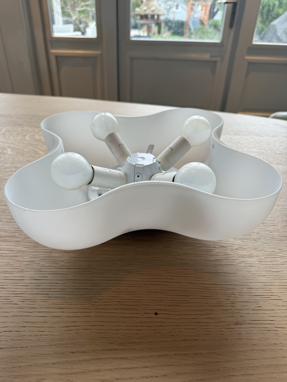 Image 1 of Foscarini weiße Deckenleuchte, Modell Flinder