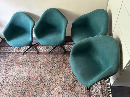 4 Originele Charles & Ray Eames Fiberglass fauteuils van Herman Miller (+/- 1970) – kuipstoelen (photo 2 of 5)